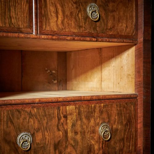 ORIGINAL 17TH CENTURY WILLIAM AND MARY BURR WALNUT CABINET ON CHEST - ADDITIONAL PHOTO 14