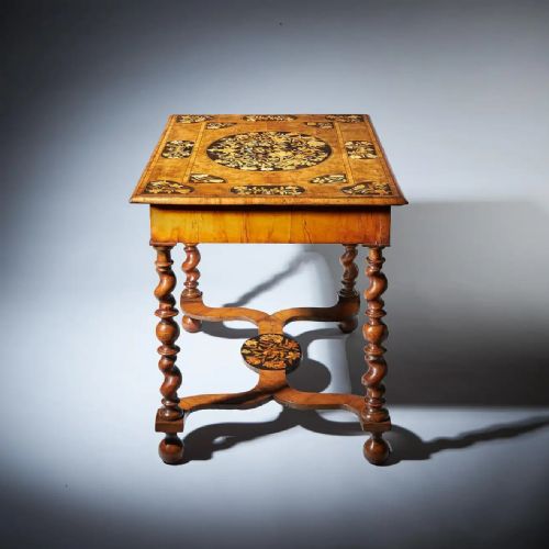 17TH CENTURY CHARLES II OLIVE OYSTER FLORAL MARQUETRY TABLE CIRCA 16801690 - ADDITIONAL PHOTO 2
