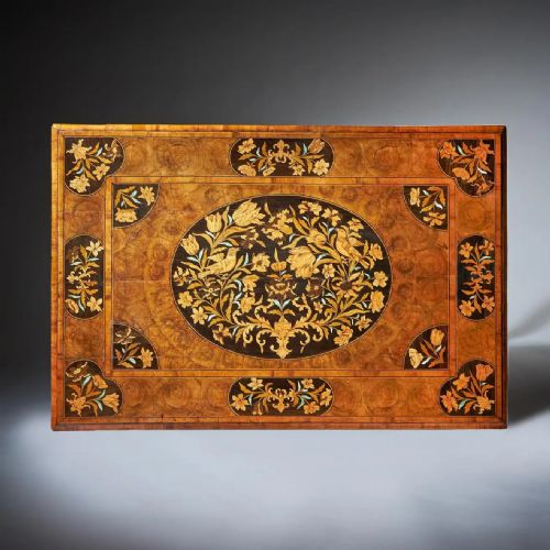 17TH CENTURY CHARLES II OLIVE OYSTER FLORAL MARQUETRY TABLE CIRCA 16801690 - ADDITIONAL PHOTO 3