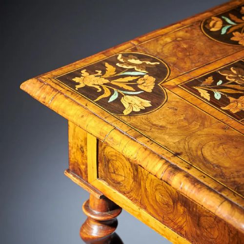 17TH CENTURY CHARLES II OLIVE OYSTER FLORAL MARQUETRY TABLE CIRCA 16801690 - ADDITIONAL PHOTO 4