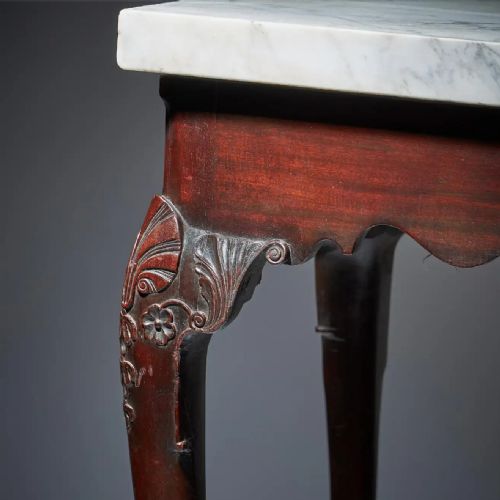 EARLY 18TH CENTURY IRISH GEORGE I MAHOGANY CONSOLE TABLE WITH MARBLE TOP - ADDITIONAL PHOTO 4