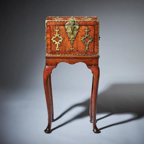 17th century william and mary rosewood coffre fort on stand secret compartments - CATEGORY: ANTIQUE CHESTS - DATED 17TH CENTURY
