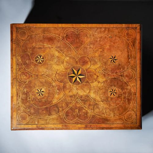 LARGE WILLIAM AND MARY 17TH CENTURY INLAID OLIVE OYSTER LACE BOX CIRCA 1690 - ADDITIONAL PHOTO 4