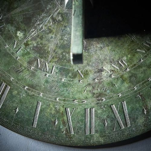 18TH CENTURY GEORGE III 12 BRONZE SUNDIAL BY WATKINS SMITH LONDON CIRCA 1760 - ADDITIONAL PHOTO 3