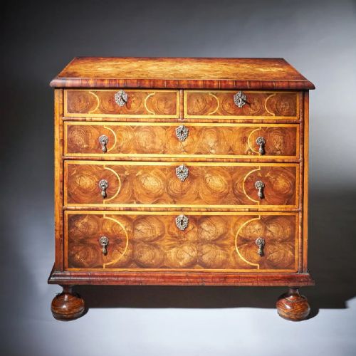 a fine william and mary olive oyster and laburnum chest circa 16801700 - CATEGORY: ANTIQUE CHEST OF DRAWERS - DATED 17TH CENTURY