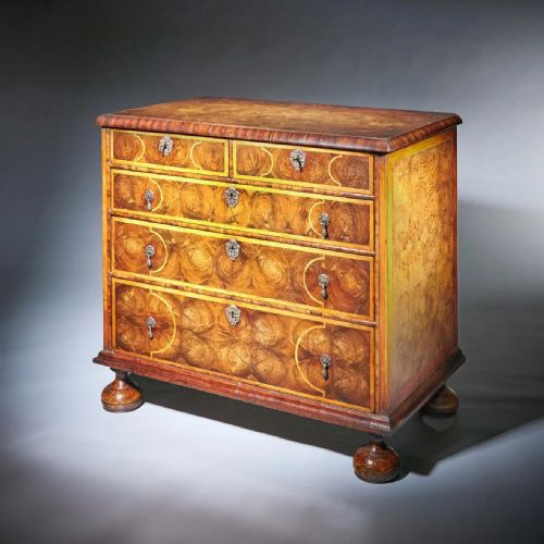 A FINE WILLIAM AND MARY OLIVE OYSTER AND LABURNUM CHEST CIRCA 16801700 - ADDITIONAL PHOTO 1