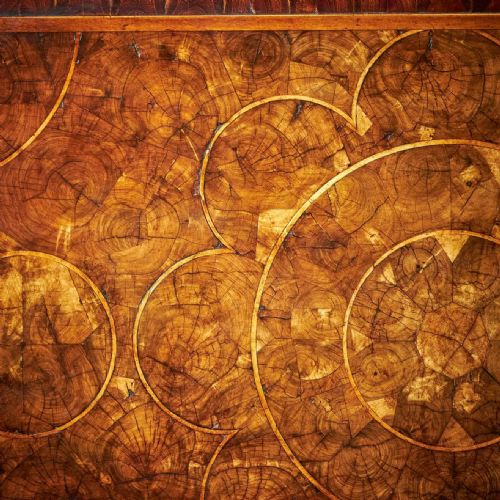 A FINE WILLIAM AND MARY OLIVE OYSTER AND LABURNUM CHEST CIRCA 16801700 - ADDITIONAL PHOTO 12