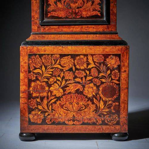 17TH CENTURY WILLIAM AND MARY EIGHTDAY BURL ELM FLORAL MARQUETRY LONGCASE CLOCK - ADDITIONAL PHOTO 12