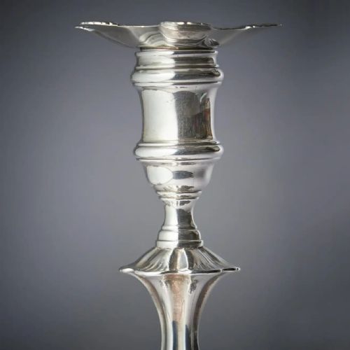 A PAIR OF 18TH CENTURY GEORGE II SILVER CANDLESTICKS BY JOHN CAFE LONDON 1751 - ADDITIONAL PHOTO 9
