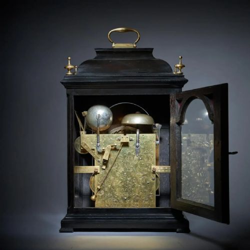A RARE 18TH CENTURY GEORGE II MUSICAL TABLE CLOCK BY MATTHEW KING C 1735 - ADDITIONAL PHOTO 7