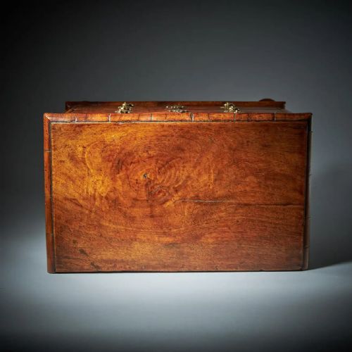 RARE 17TH CENTURY MINIATURE WILLIAM AND MARY WALNUT TABLE TOP CHEST C1690 - ADDITIONAL PHOTO 12