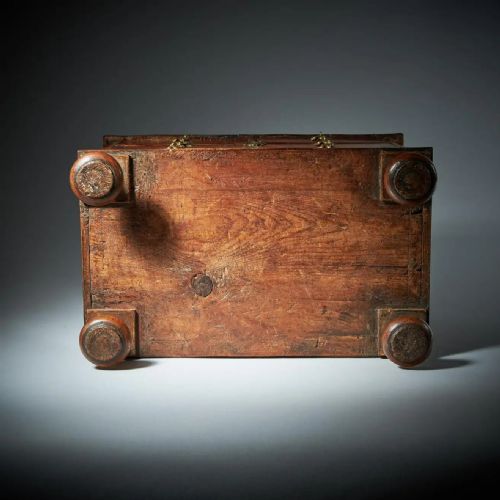 RARE 17TH CENTURY MINIATURE WILLIAM AND MARY WALNUT TABLE TOP CHEST C1690 - ADDITIONAL PHOTO 13