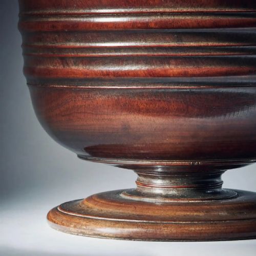 A FINE AND RARE 17TH CENTURY CHARLES II LIGNUM VITAE WASSAIL BOWL MUSEUM GRADE - ADDITIONAL PHOTO 8