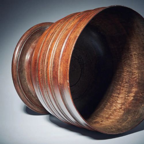 A FINE AND RARE 17TH CENTURY CHARLES II LIGNUM VITAE WASSAIL BOWL MUSEUM GRADE - ADDITIONAL PHOTO 10
