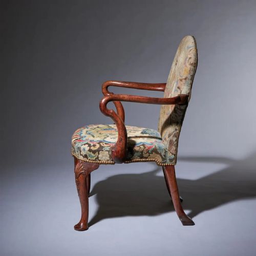 18TH CENTURY GEORGE I WALNUT SHEPHERDS CROOK ARM CHAIR - ADDITIONAL PHOTO 2