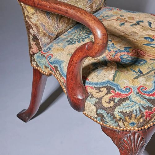 18TH CENTURY GEORGE I WALNUT SHEPHERDS CROOK ARM CHAIR - ADDITIONAL PHOTO 5