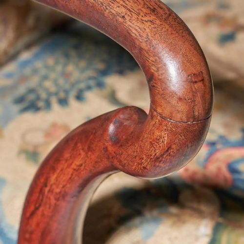 18TH CENTURY GEORGE I WALNUT SHEPHERDS CROOK ARM CHAIR - ADDITIONAL PHOTO 6