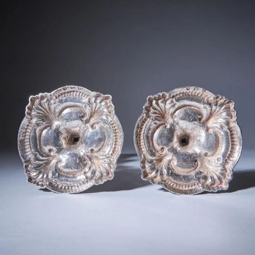 PAIR OF 18TH CENTURY GEORGE III SILVER CANDLESTICKS BY DAVID BELL LONDON 1762 - ADDITIONAL PHOTO 5