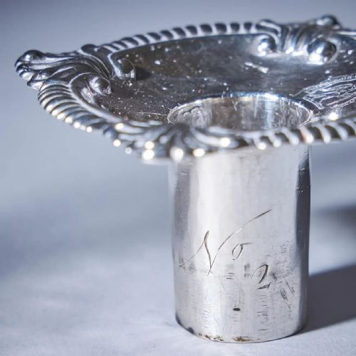 PAIR OF 18TH CENTURY GEORGE III SILVER CANDLESTICKS BY DAVID BELL LONDON 1762 - ADDITIONAL PHOTO 11