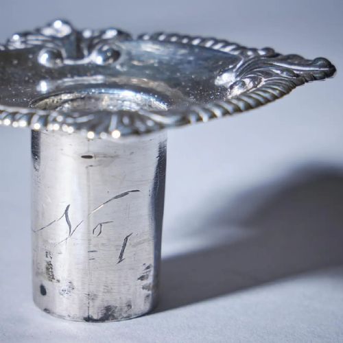 PAIR OF 18TH CENTURY GEORGE III SILVER CANDLESTICKS BY DAVID BELL LONDON 1762 - ADDITIONAL PHOTO 12