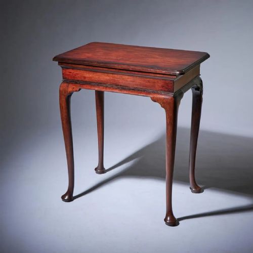 18TH CENTURY GEORGE I MAHOGANY TABLE OF DIMINUTIVE PROPORTIONS CIRCA 1725 - ADDITIONAL PHOTO 4