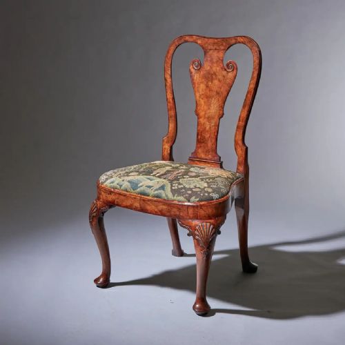 18TH CENTURY GEORGE I CARVED WALNUT CHAIR COVERED IN PERIOD NEEDLEWORK - ADDITIONAL PHOTO 2