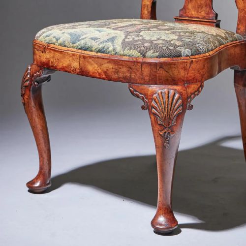 18TH CENTURY GEORGE I CARVED WALNUT CHAIR COVERED IN PERIOD NEEDLEWORK - ADDITIONAL PHOTO 13