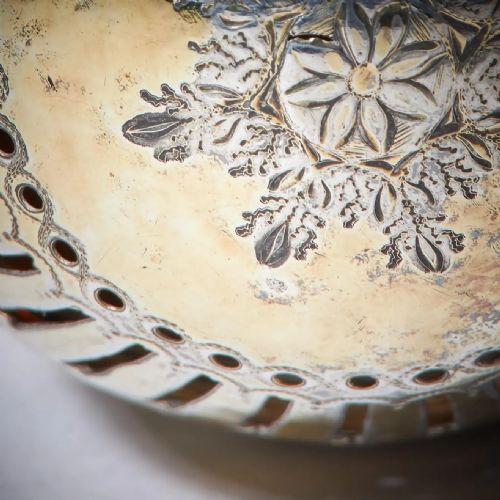 GEORGE III SILVERGILT PEPPER POT WITH THE ROYAL CYPHER OF QUEEN CHARLOTTE 1798 - ADDITIONAL PHOTO 13