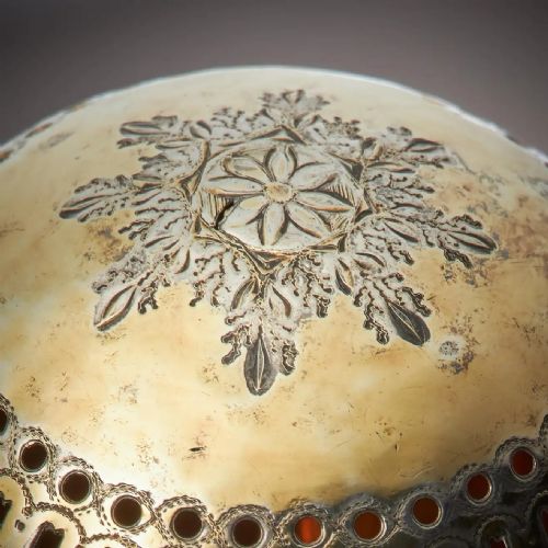 GEORGE III SILVERGILT PEPPER POT WITH THE ROYAL CYPHER OF QUEEN CHARLOTTE 1798 - ADDITIONAL PHOTO 15