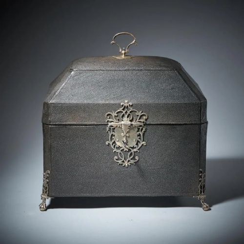 A RARE SILVER MOUNTED GEORGE II SHAGREEN TEA CADDY WITH SILVER ROCCO CANISTORS - ADDITIONAL PHOTO 1