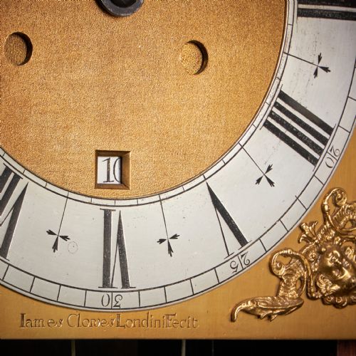 AN EXCEPTIONAL WILLIAM AND MARY 10 INCH MARQUETRY LONGCASE CLOCK BY JAMES CLOWES C 1680 - ADDITIONAL PHOTO 7