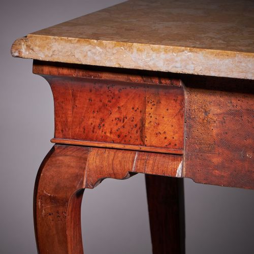 18TH CENTURY GEORGE II FIGURED WALNUT CONSOLE TABLE SIENNA BROCATELLE MARBLE - ADDITIONAL PHOTO 3