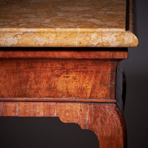 18TH CENTURY GEORGE II FIGURED WALNUT CONSOLE TABLE SIENNA BROCATELLE MARBLE - ADDITIONAL PHOTO 5