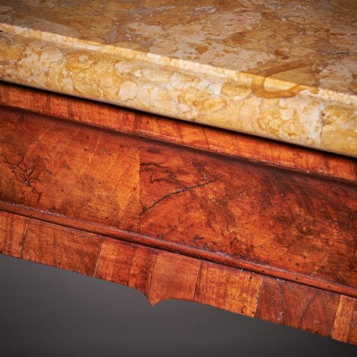 18TH CENTURY GEORGE II FIGURED WALNUT CONSOLE TABLE SIENNA BROCATELLE MARBLE - ADDITIONAL PHOTO 13