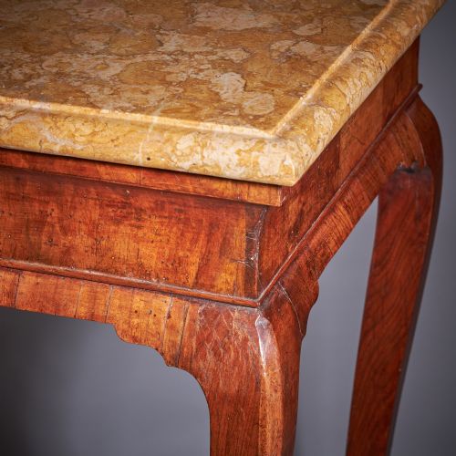 18TH CENTURY GEORGE II FIGURED WALNUT CONSOLE TABLE SIENNA BROCATELLE MARBLE - ADDITIONAL PHOTO 14