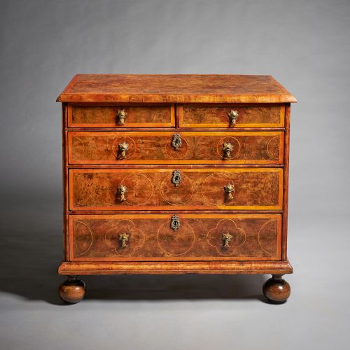 ORIGINAL 17TH CENTURY WILLIAM AND MARY OLIVE OYSTER CHEST CIRCA 1690 ENGLAND