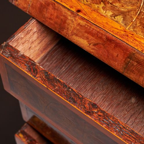 ORIGINAL 17TH CENTURY WILLIAM AND MARY OLIVE OYSTER CHEST CIRCA 1690 ENGLAND - ADDITIONAL PHOTO 5