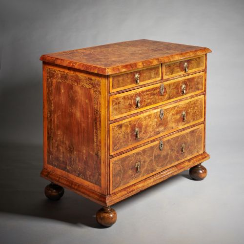 ORIGINAL 17TH CENTURY WILLIAM AND MARY OLIVE OYSTER CHEST CIRCA 1690 ENGLAND - ADDITIONAL PHOTO 13