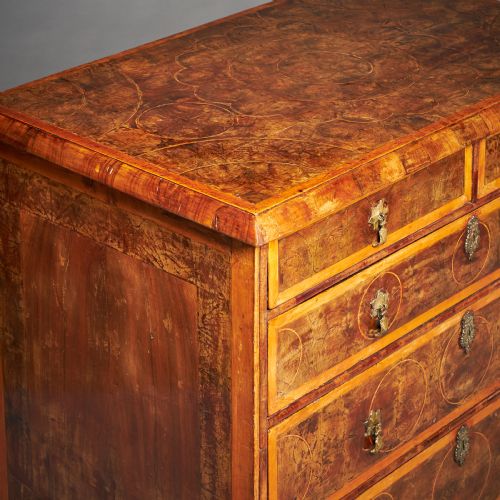 ORIGINAL 17TH CENTURY WILLIAM AND MARY OLIVE OYSTER CHEST CIRCA 1690 ENGLAND - ADDITIONAL PHOTO 14