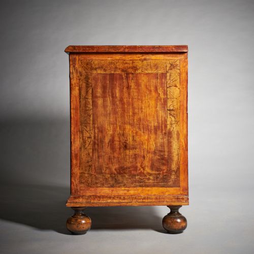 ORIGINAL 17TH CENTURY WILLIAM AND MARY OLIVE OYSTER CHEST CIRCA 1690 ENGLAND - ADDITIONAL PHOTO 17