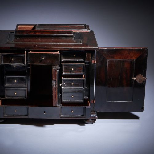 RARE 17TH CENTURY SOUTH GERMAN RENAISSANCE TABLE CABINET AUGSBURG - ADDITIONAL PHOTO 6