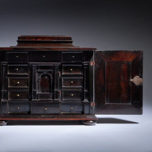 RARE 17TH CENTURY SOUTH GERMAN RENAISSANCE TABLE CABINET AUGSBURG - ADDITIONAL PHOTO 7