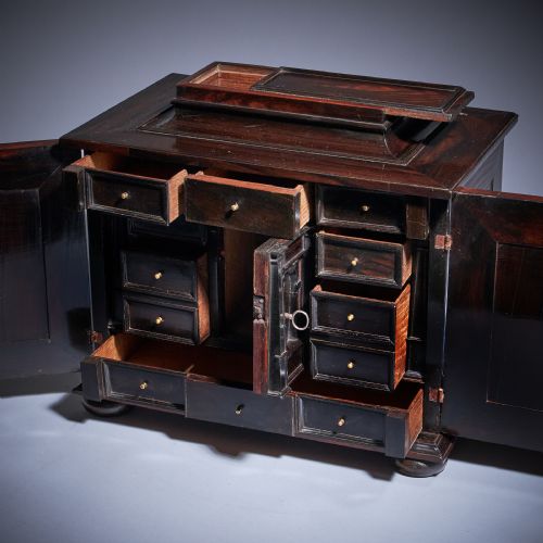 RARE 17TH CENTURY SOUTH GERMAN RENAISSANCE TABLE CABINET AUGSBURG - ADDITIONAL PHOTO 9