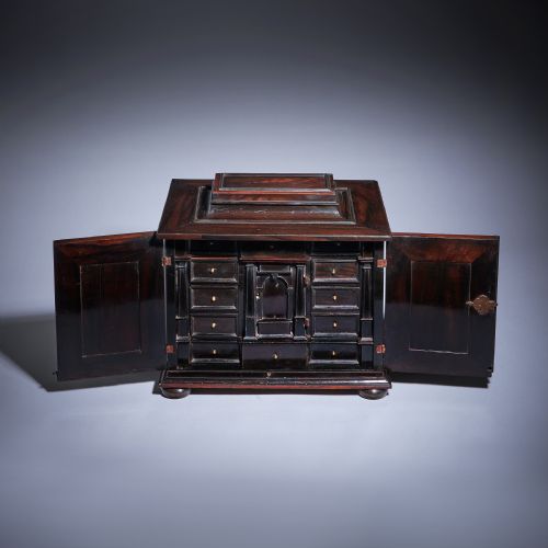 RARE 17TH CENTURY SOUTH GERMAN RENAISSANCE TABLE CABINET AUGSBURG - ADDITIONAL PHOTO 16