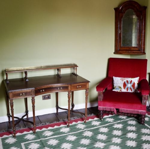 VICTORIAN ROSEWOOD AND BRASS STRUNG WRITING DESK BY COLLINSON LOCK OF LONDON - ADDITIONAL PHOTO 2