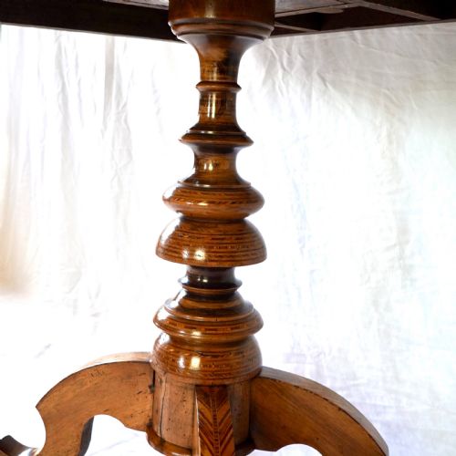 FINE 19THCENTURY ITALIAN NEOCLASSICAL MARQUETRY WALNUT CENTRE TABLE - ADDITIONAL PHOTO 12