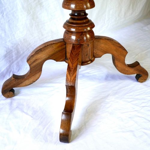 FINE 19THCENTURY ITALIAN NEOCLASSICAL MARQUETRY WALNUT CENTRE TABLE - ADDITIONAL PHOTO 13