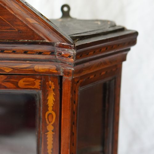LATE 18TH EARLY 19TH CENTURY DUTCH FLORAL MARQUETRY GLAZED DISPLAY CABINET - ADDITIONAL PHOTO 4