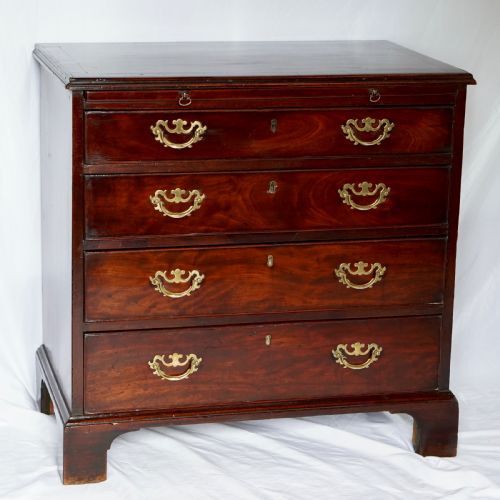 GEORGIAN MAHOGANY BACHELOR'S CHEST OF DRAWERS - ADDITIONAL PHOTO 2