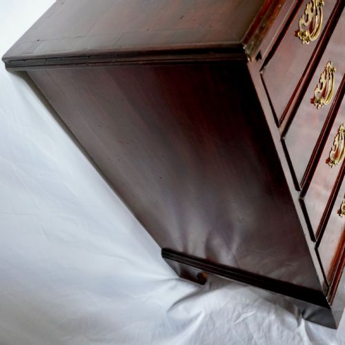GEORGIAN MAHOGANY BACHELOR'S CHEST OF DRAWERS - ADDITIONAL PHOTO 16